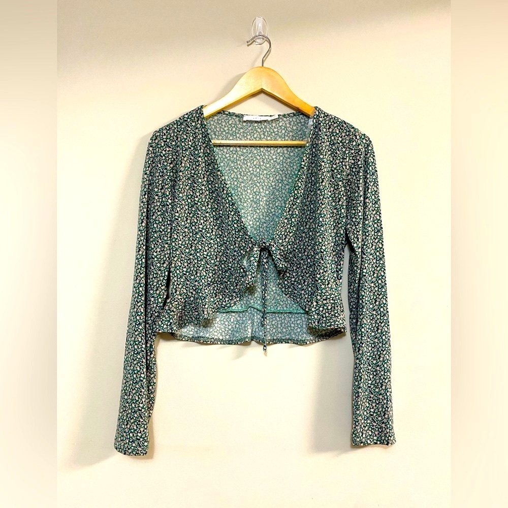 Lush Green Floral Print Tie-Front Crop Top Size L - Picture 3 of 6